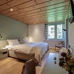 ホテル Seehof-arosa 3*